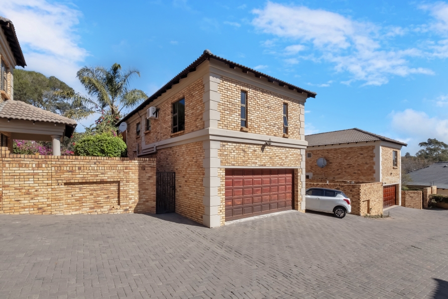 4 Bedroom Property for Sale in Ferndale Gauteng