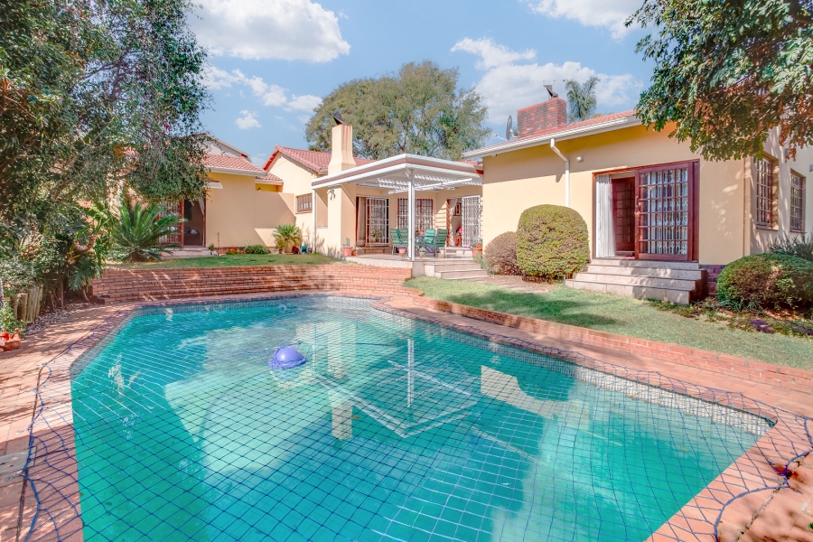 4 Bedroom Property for Sale in Douglasdale Gauteng