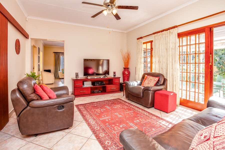 4 Bedroom Property for Sale in Douglasdale Gauteng