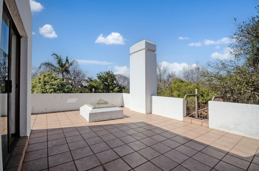 5 Bedroom Property for Sale in Fourways Gardens Gauteng