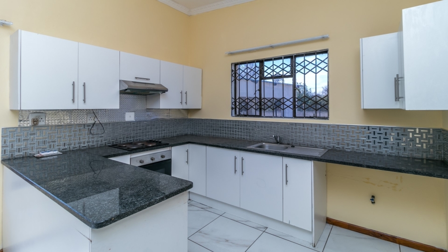 3 Bedroom Property for Sale in Glen Austin Gauteng