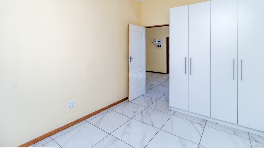 3 Bedroom Property for Sale in Glen Austin Gauteng