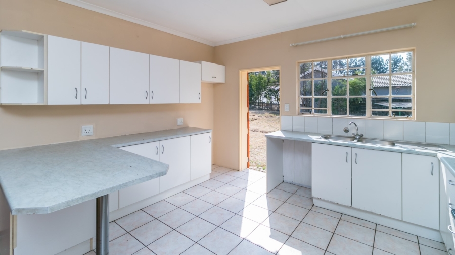 3 Bedroom Property for Sale in Glen Austin Gauteng