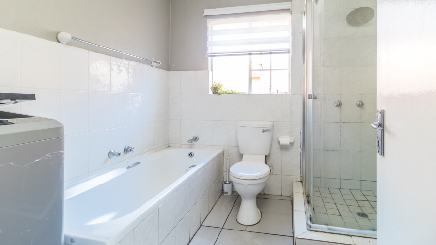 3 Bedroom Property for Sale in North Riding Gauteng