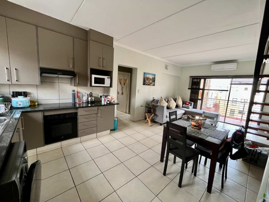 3 Bedroom Property for Sale in Barbeque Downs Gauteng