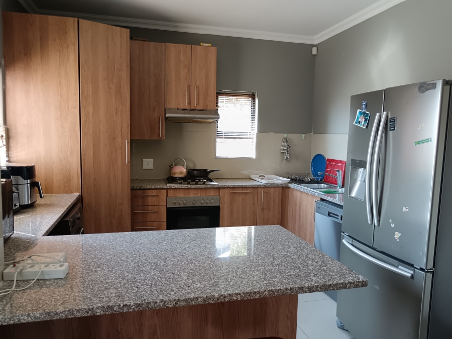 3 Bedroom Property for Sale in Heuwelsig Estate Gauteng