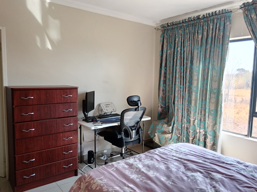 3 Bedroom Property for Sale in Heuwelsig Estate Gauteng