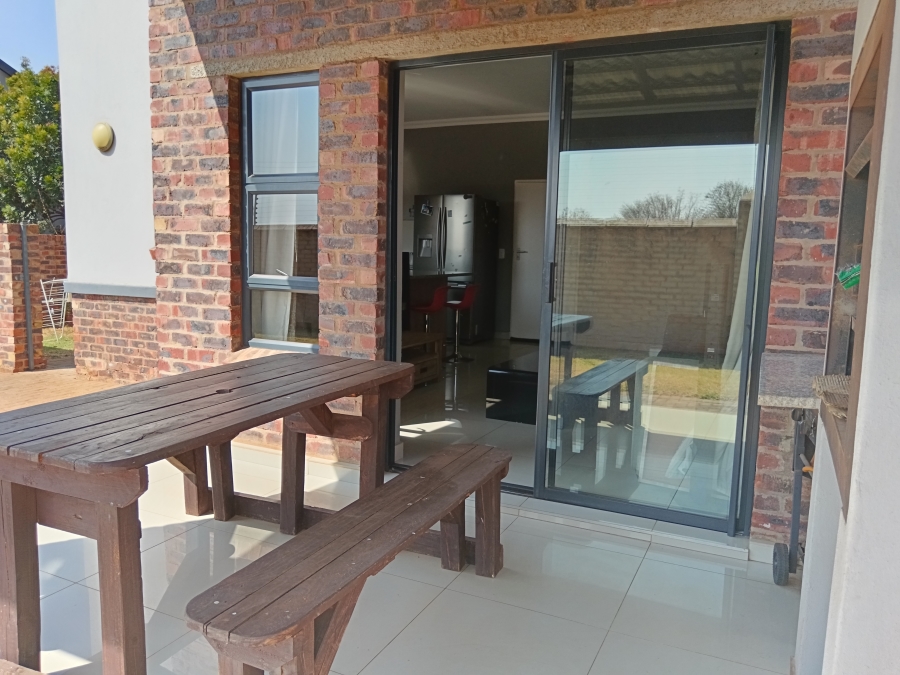 3 Bedroom Property for Sale in Heuwelsig Estate Gauteng