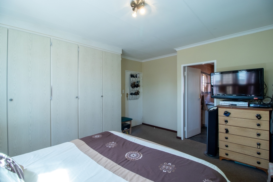 3 Bedroom Property for Sale in Rietvlei Heights Country Estate Gauteng