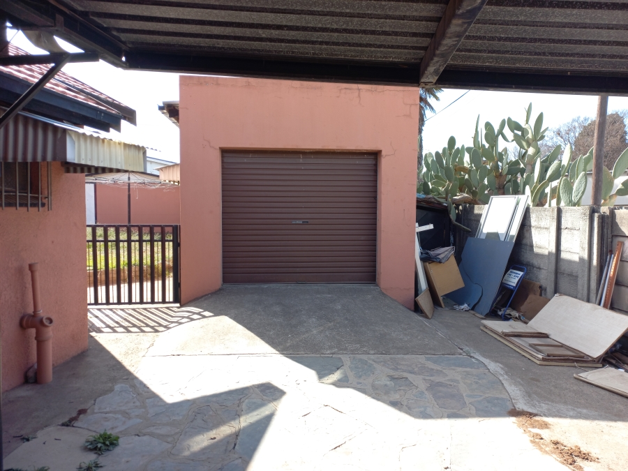 4 Bedroom Property for Sale in Edleen Gauteng