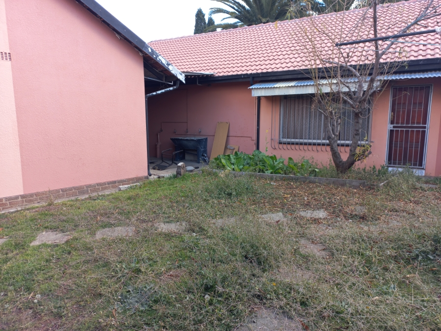 4 Bedroom Property for Sale in Edleen Gauteng