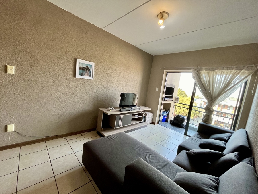 2 Bedroom Property for Sale in Hoogland Gauteng