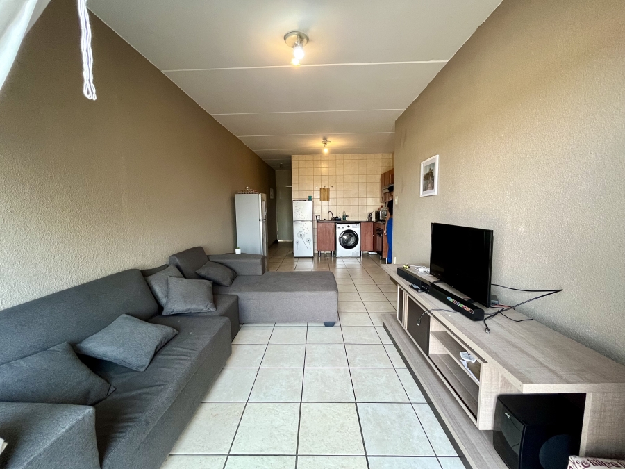 2 Bedroom Property for Sale in Hoogland Gauteng