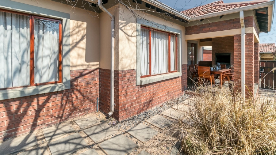 3 Bedroom Property for Sale in Carlswald Meadows Gauteng