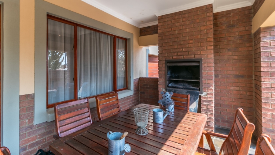 3 Bedroom Property for Sale in Carlswald Meadows Gauteng