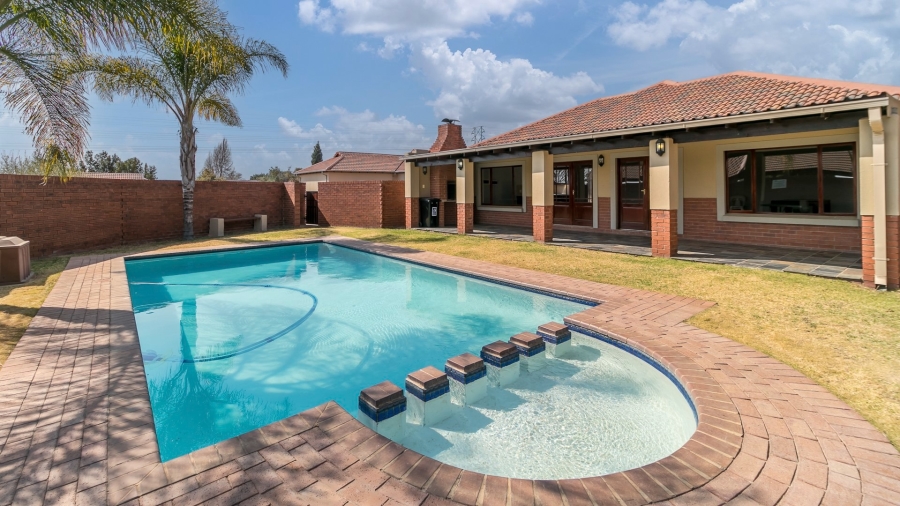 3 Bedroom Property for Sale in Carlswald Meadows Gauteng