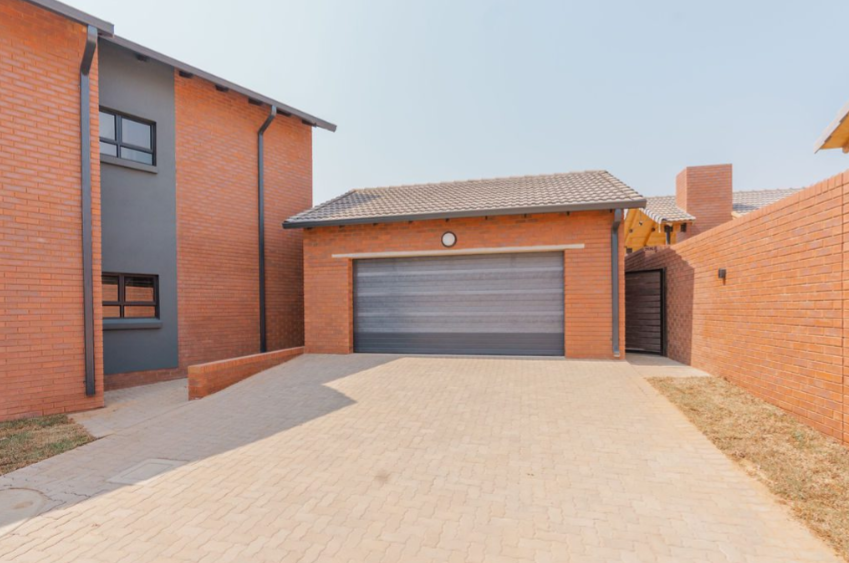 2 Bedroom Property for Sale in Olympus AH Gauteng