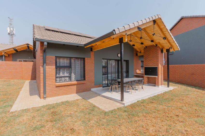 2 Bedroom Property for Sale in Olympus AH Gauteng