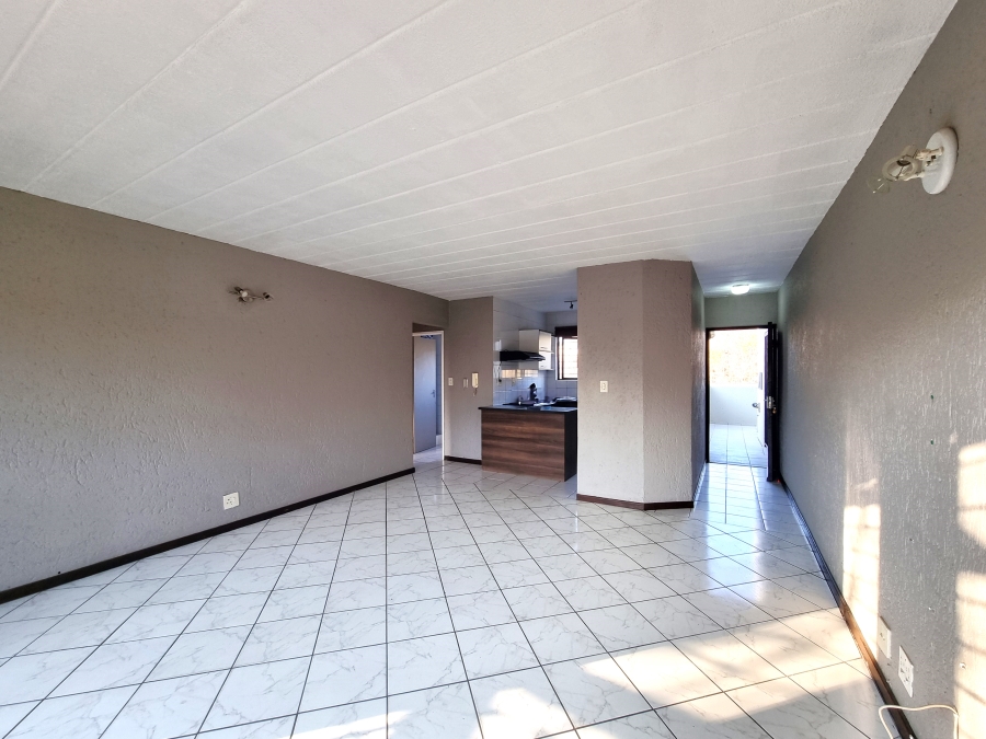 2 Bedroom Property for Sale in Hoogland Gauteng