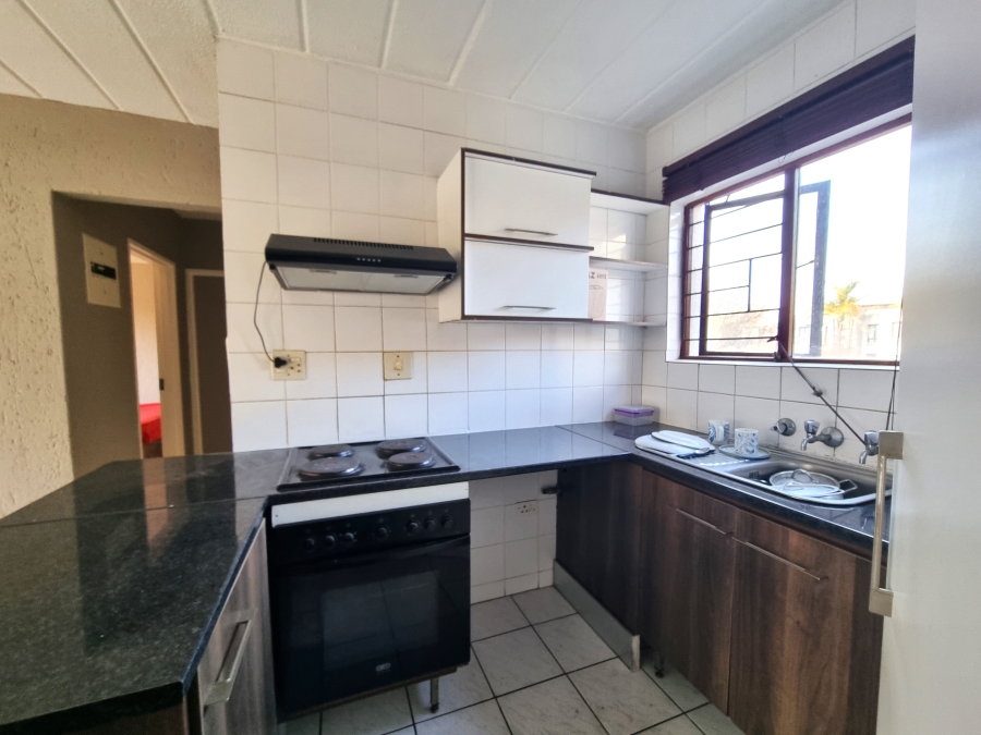 2 Bedroom Property for Sale in Hoogland Gauteng