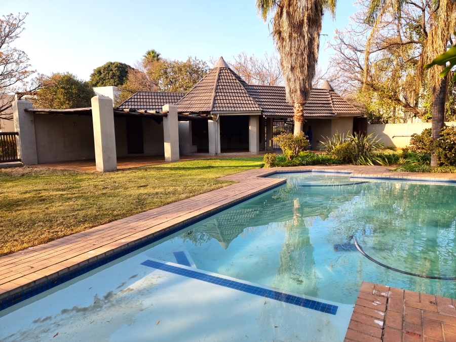 2 Bedroom Property for Sale in Hoogland Gauteng