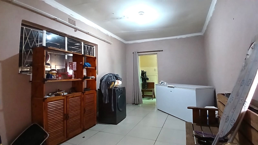 3 Bedroom Property for Sale in Unitas Park Gauteng