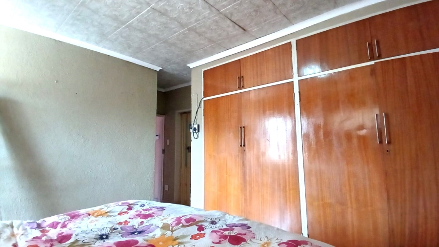 3 Bedroom Property for Sale in Unitas Park Gauteng