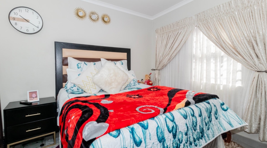 3 Bedroom Property for Sale in Albertsdal Gauteng