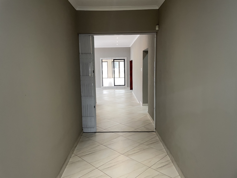 12 Bedroom Property for Sale in Krugersdorp North Gauteng