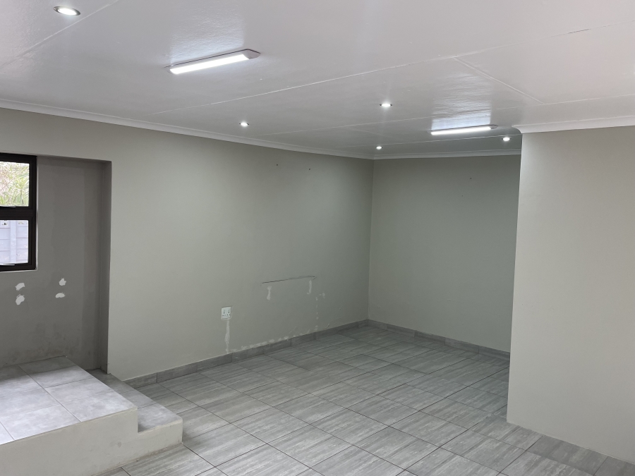 12 Bedroom Property for Sale in Krugersdorp North Gauteng