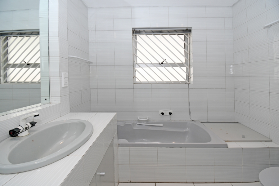 2 Bedroom Property for Sale in Victoria Gauteng