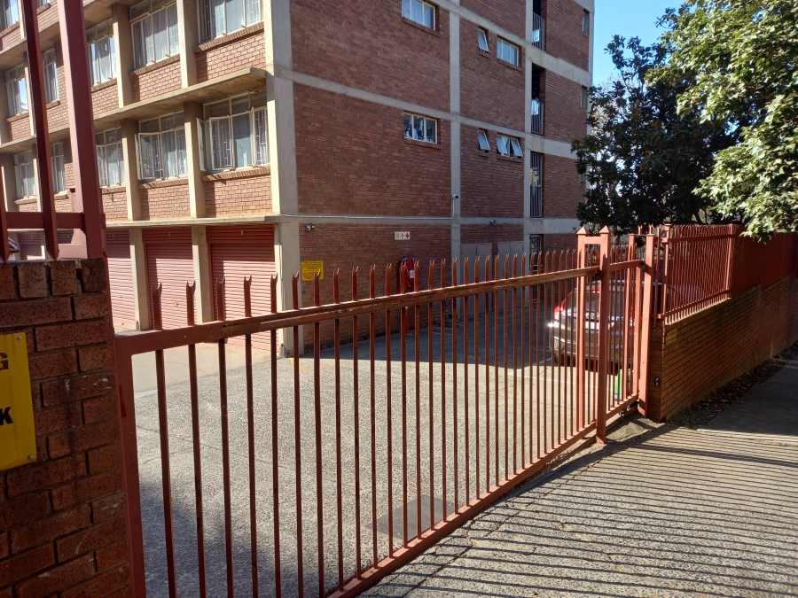 2 Bedroom Property for Sale in Wonderboom South Gauteng