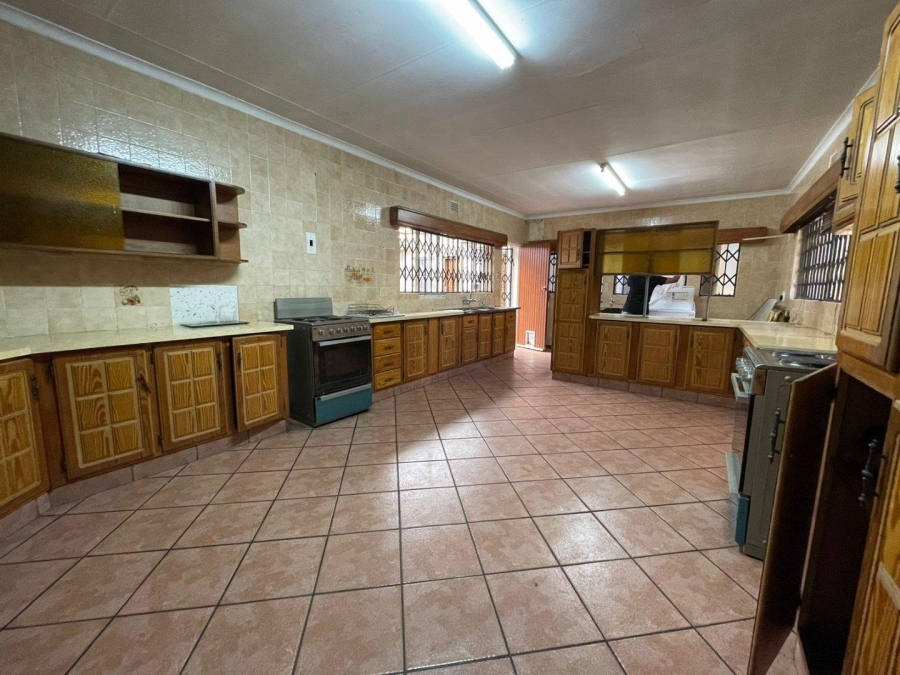 31 Bedroom Property for Sale in Vanderbijlpark SE 7 Gauteng