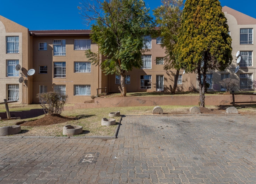 2 Bedroom Property for Sale in Alan Manor Gauteng