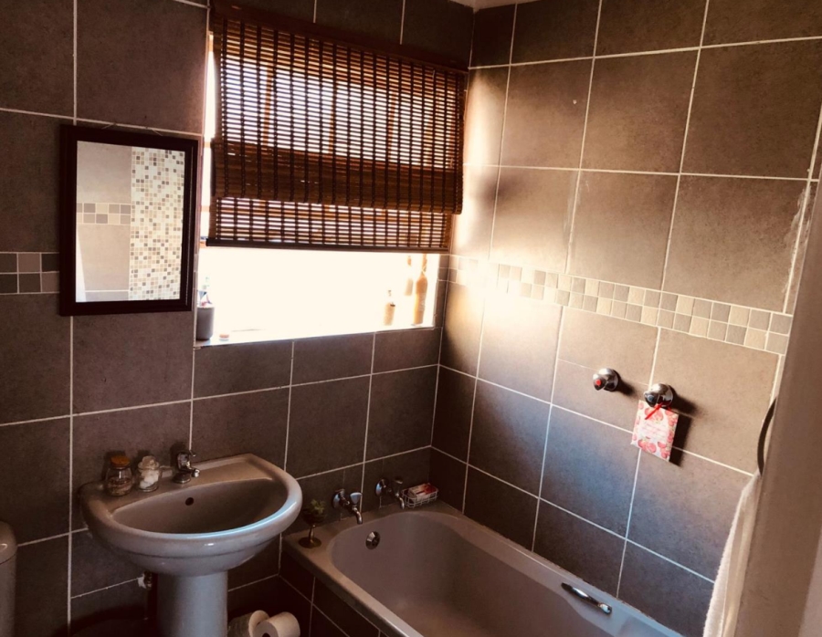 2 Bedroom Property for Sale in Alan Manor Gauteng