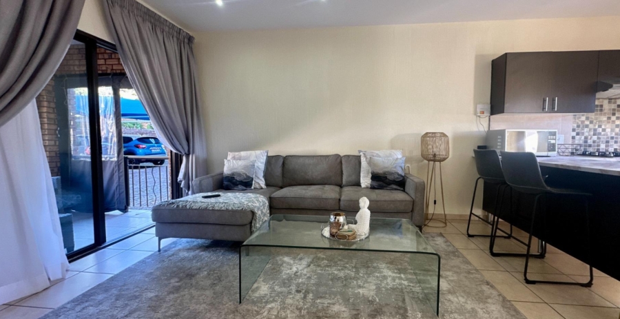 2 Bedroom Property for Sale in Mulbarton Gauteng