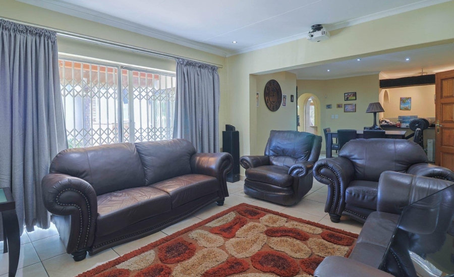 4 Bedroom Property for Sale in Mulbarton Gauteng