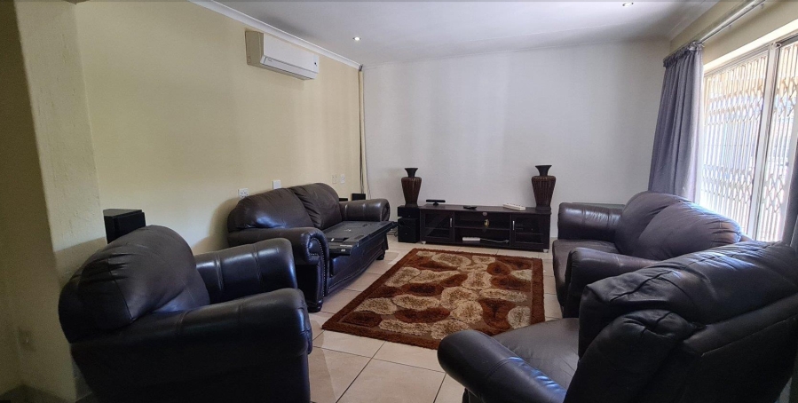 4 Bedroom Property for Sale in Mulbarton Gauteng