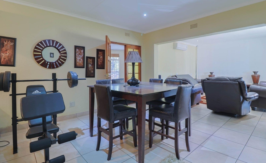 4 Bedroom Property for Sale in Mulbarton Gauteng