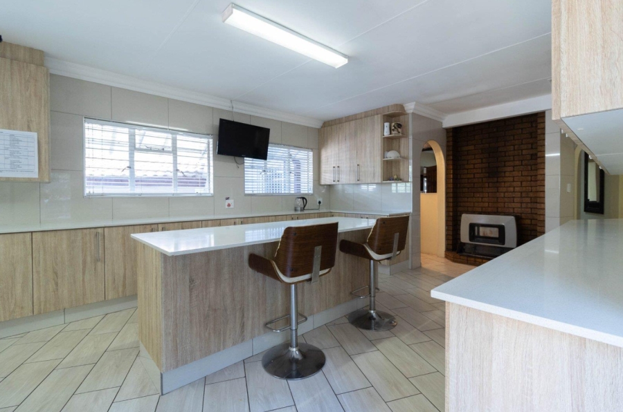 4 Bedroom Property for Sale in Mulbarton Gauteng