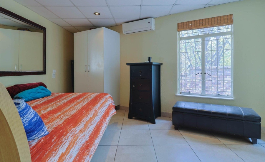 4 Bedroom Property for Sale in Mulbarton Gauteng