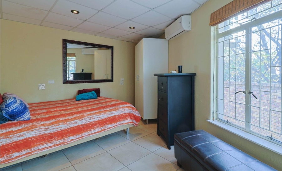 4 Bedroom Property for Sale in Mulbarton Gauteng