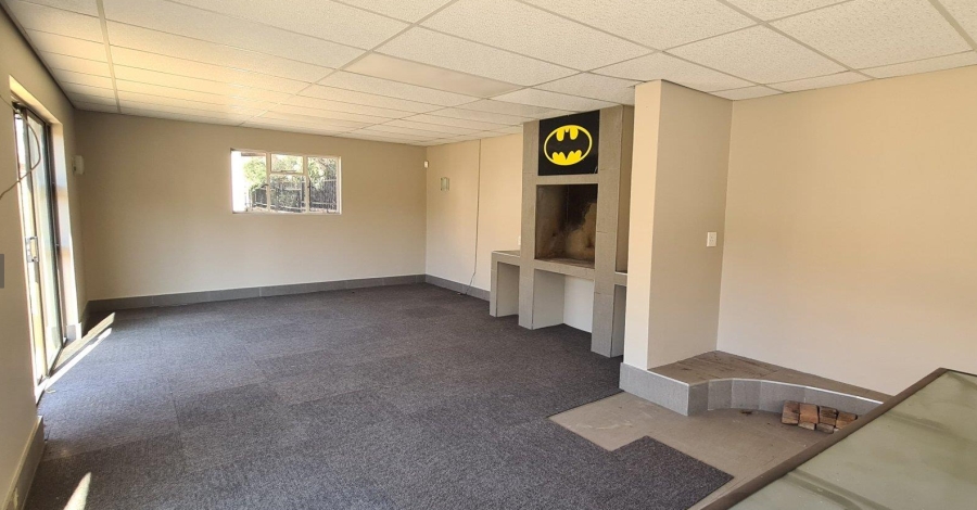 4 Bedroom Property for Sale in Mulbarton Gauteng