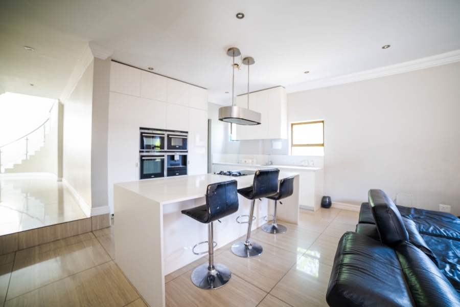 5 Bedroom Property for Sale in Fourways Gauteng