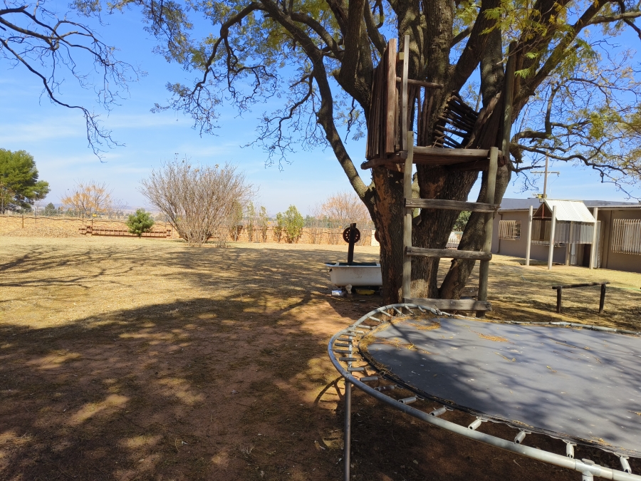 3 Bedroom Property for Sale in Firolaz AH Gauteng