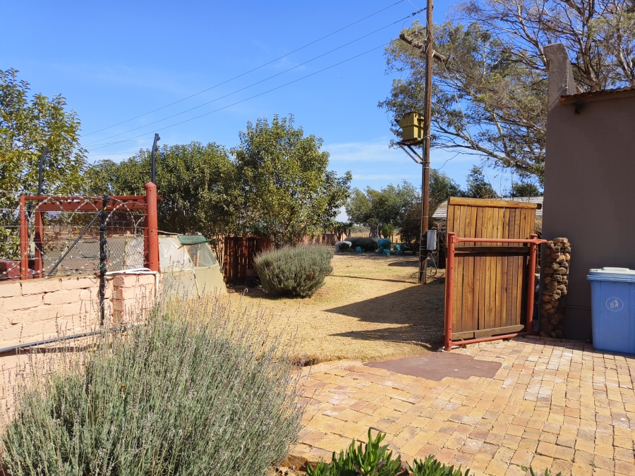 3 Bedroom Property for Sale in Firolaz AH Gauteng