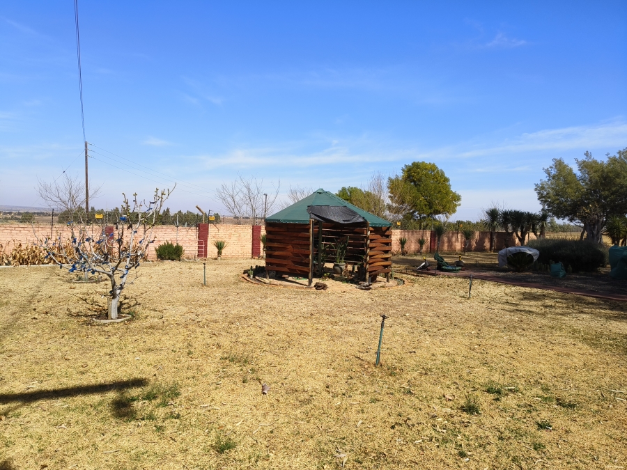 3 Bedroom Property for Sale in Firolaz AH Gauteng