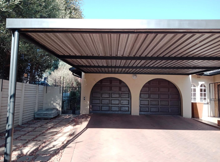 4 Bedroom Property for Sale in Brackenhurst Gauteng