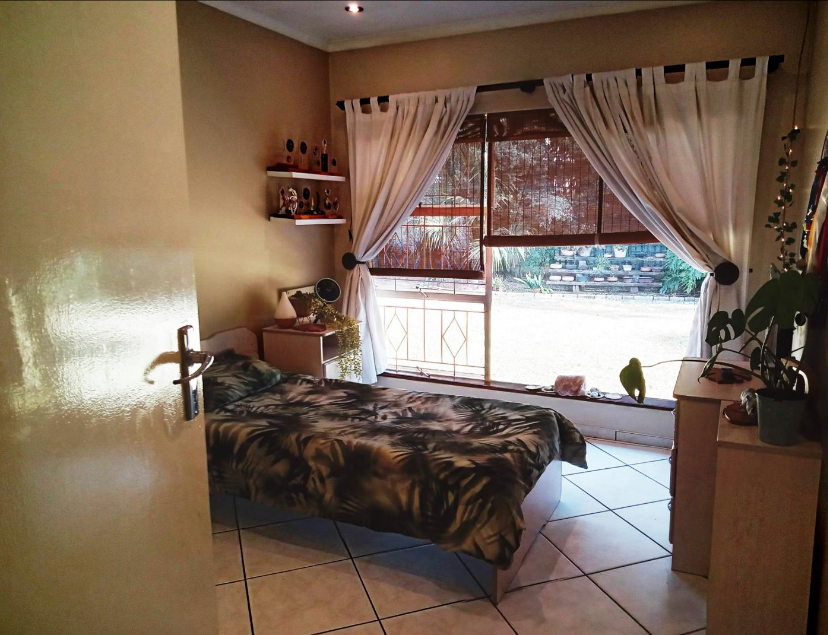 4 Bedroom Property for Sale in Brackenhurst Gauteng