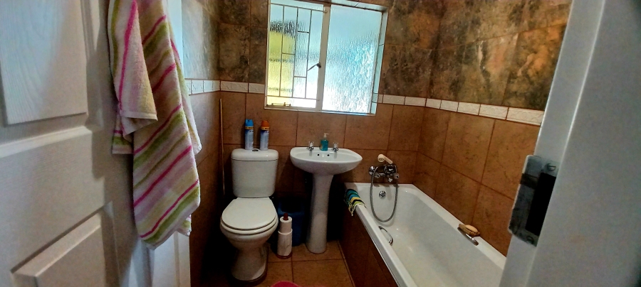 3 Bedroom Property for Sale in Minnebron Gauteng